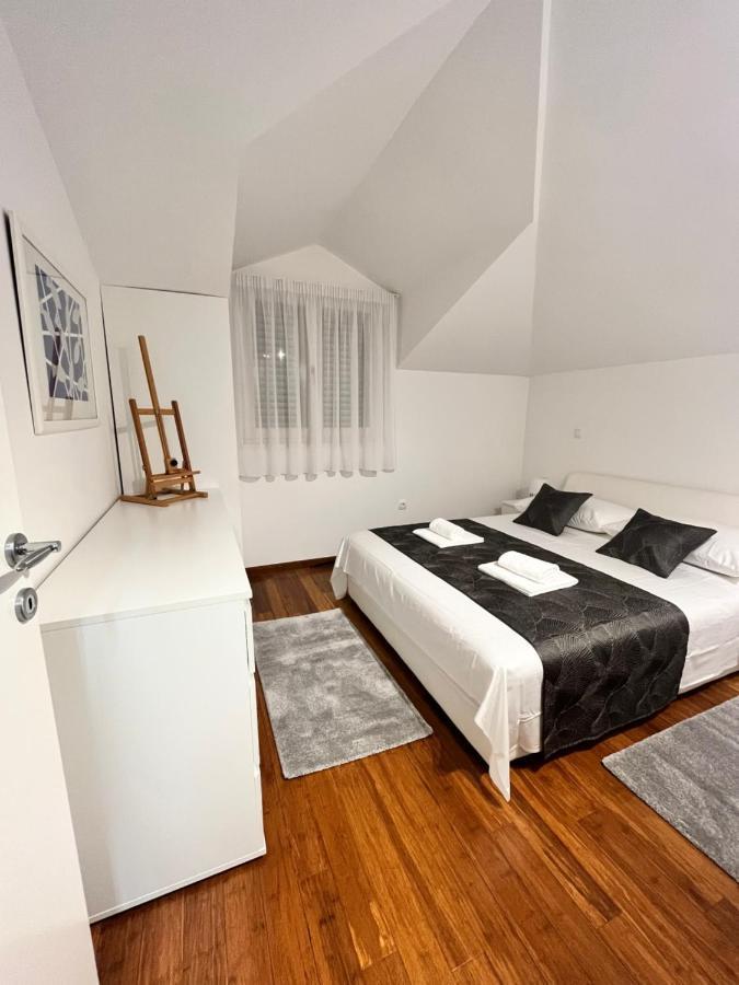Sky - Beautiful Rooftop Apartment With Shared Pool Split Dış mekan fotoğraf